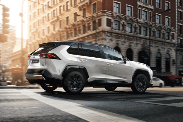 Toyota_Timisoara_RAV4_1080x1080_2