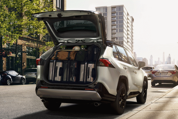 Toyota_Timisoara_RAV4_1080x1080_6