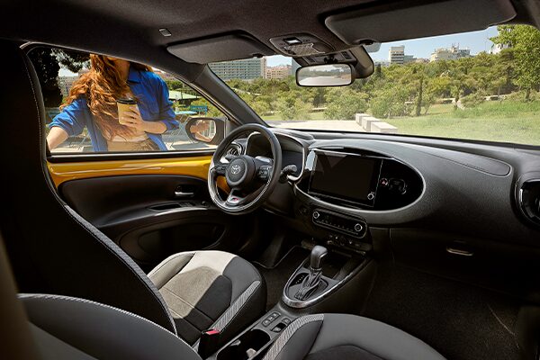 Untitled-1_0000_TOY_AYGO_X_HEV_2025_HUB_IMG_21_GR-Sport_RGB