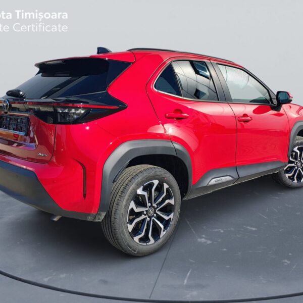 Yaris Cross-13