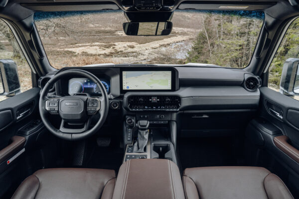1920_2024-landcruiser-mte-det-002 1920_2024-landcruiser-mte-det-002