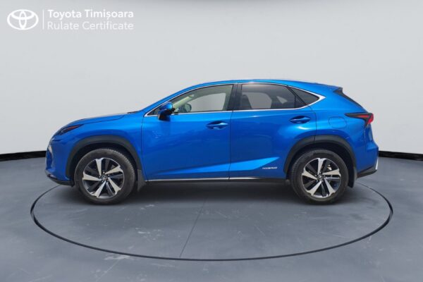 Lexus NX 300h AWD Luxury-1