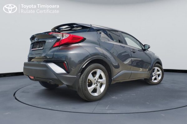 Toyota C-HR 1.8 Hybrid CVT-3